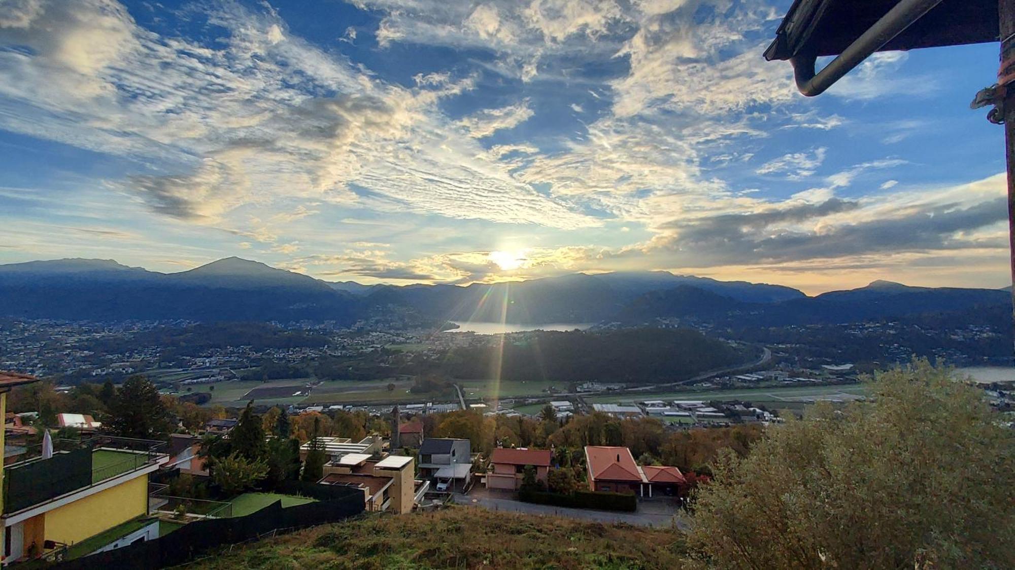 Entire Apartments With Stunning View Cademario Kültér fotó